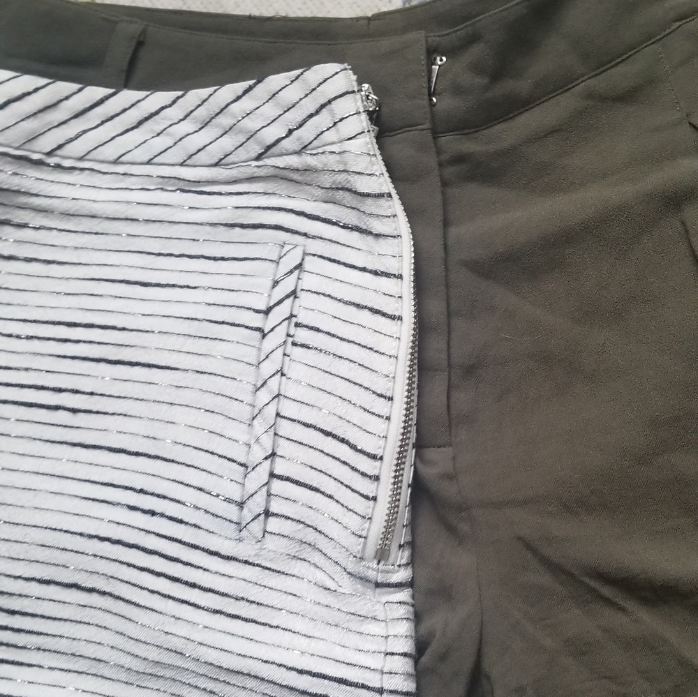 Two shorts - Picture 4 of 8